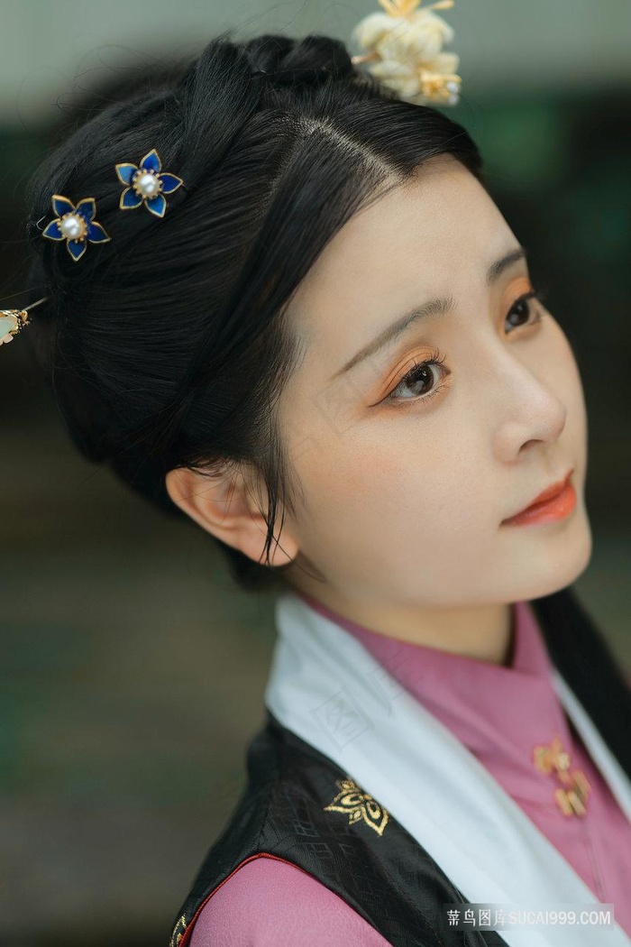亚洲色偷偷综合久久久久久91女精