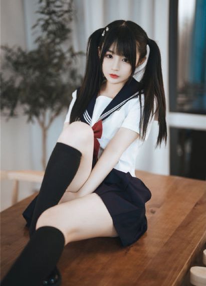 迷j白嫩玩弄灌醉