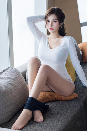 美女被抽插到哭内射视频免费